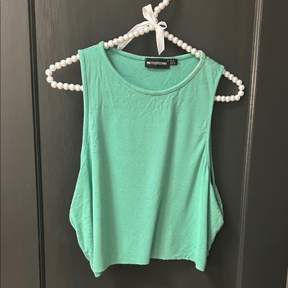 PrettyLittleThing Aqua Sleeveless Crop Top - Picture 1 of 3